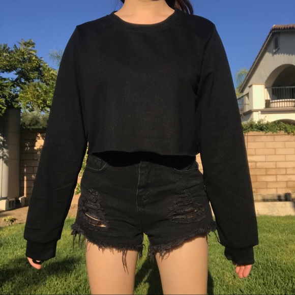 Black Cropped Sweater - Picture 1 of 3